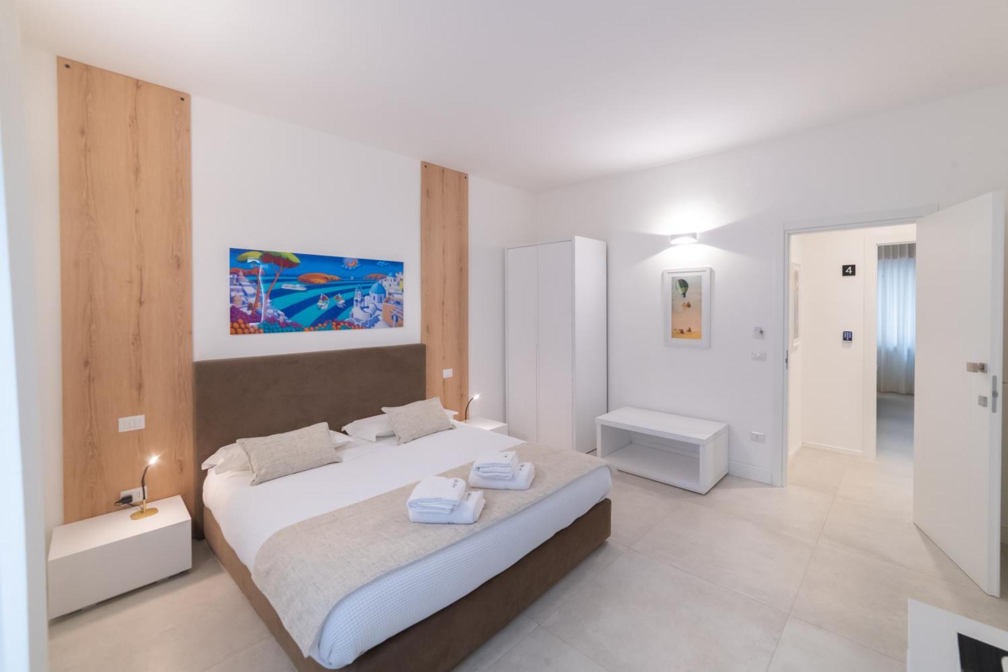 Lo Studio Di Viale Lo Re Camere & Caffe' Lecce Luaran gambar