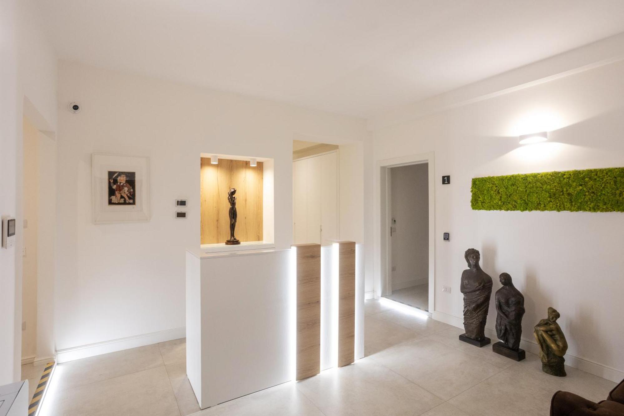 Lo Studio Di Viale Lo Re Camere & Caffe' Lecce Luaran gambar