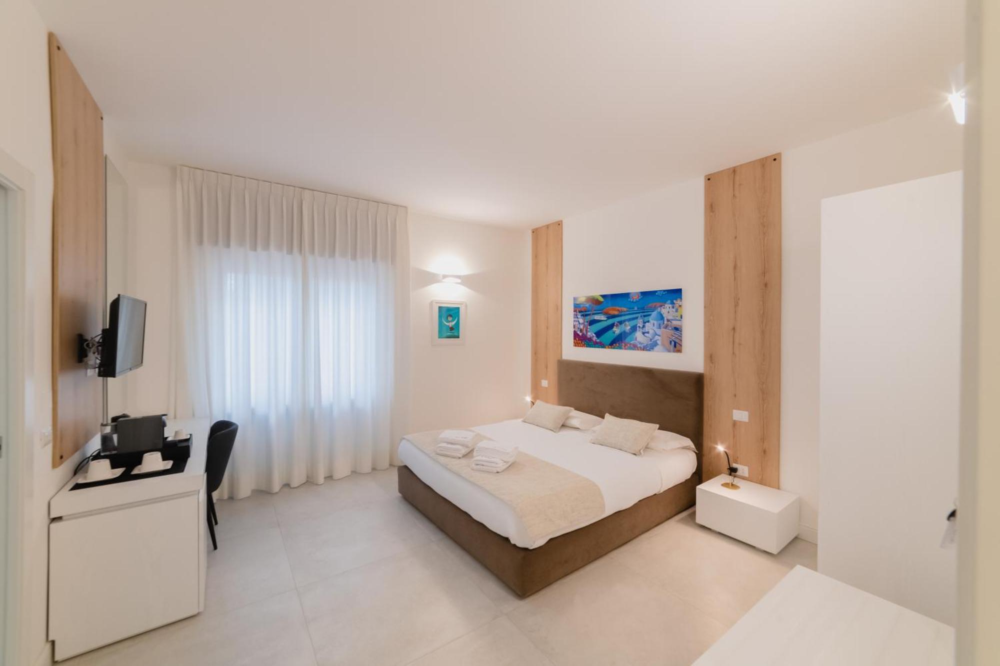 Lo Studio Di Viale Lo Re Camere & Caffe' Lecce Luaran gambar
