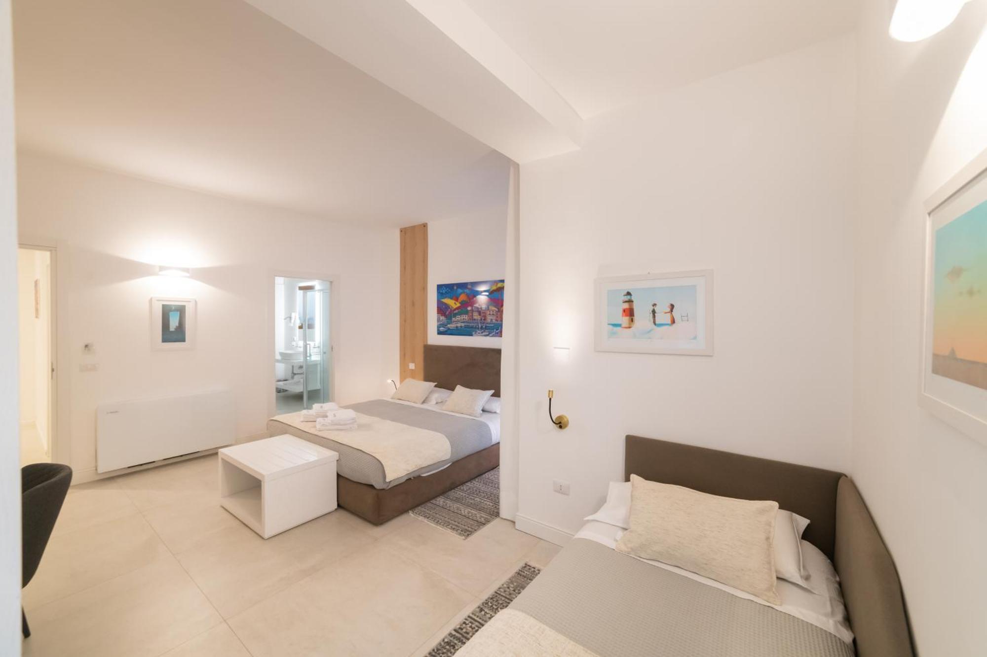 Lo Studio Di Viale Lo Re Camere & Caffe' Lecce Luaran gambar