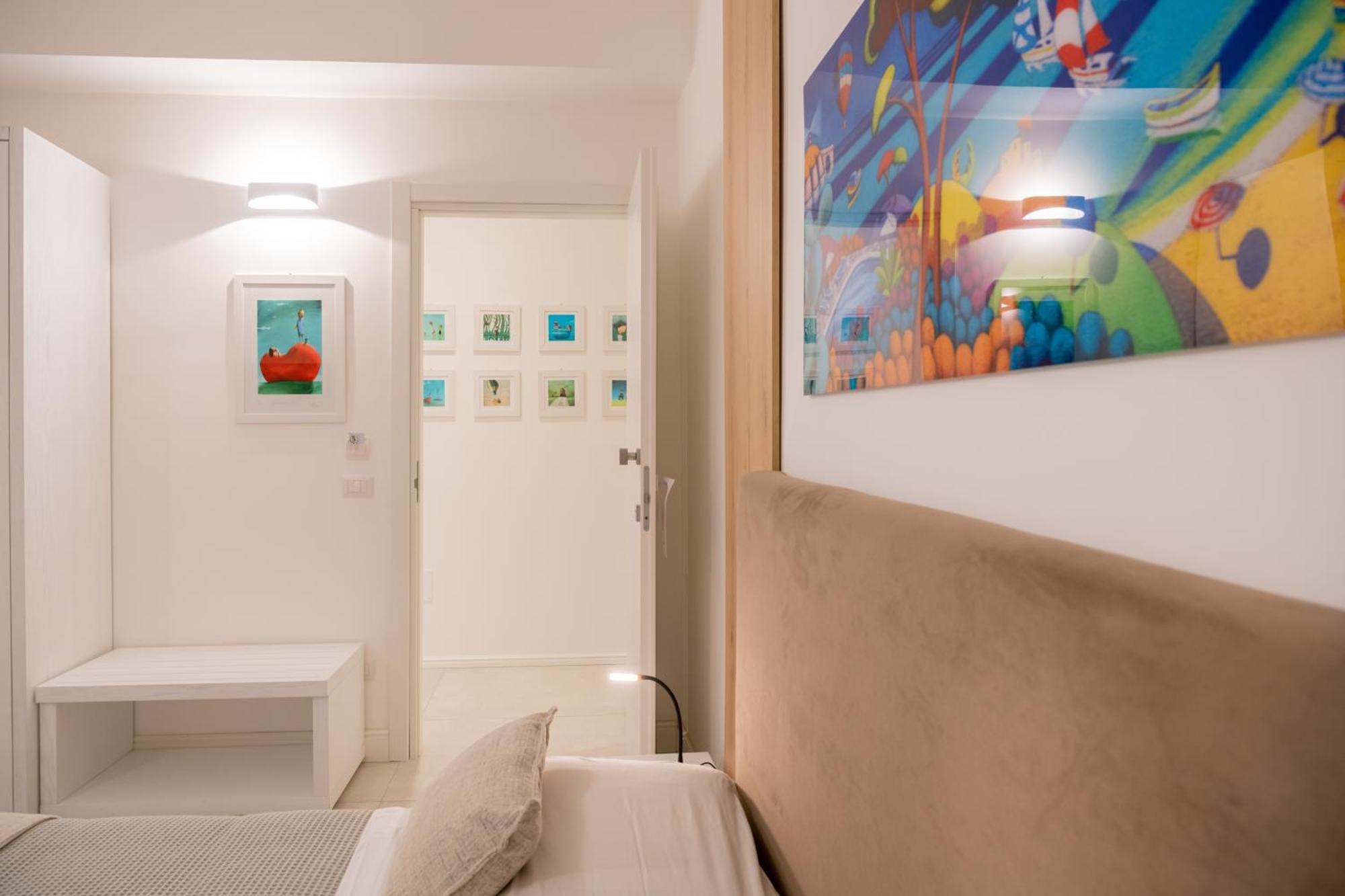Lo Studio Di Viale Lo Re Camere & Caffe' Lecce Luaran gambar